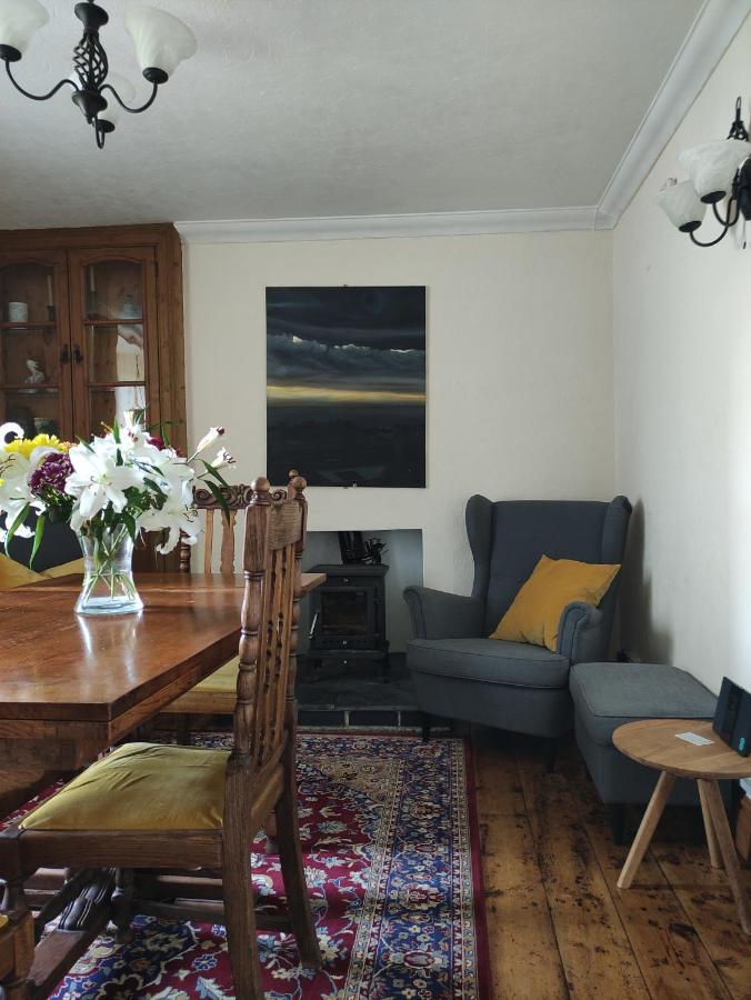 Adail Cottage Абъристуит Екстериор снимка